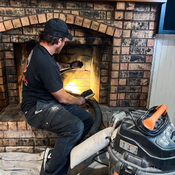 chimney & fireplace cleaning in Lees Summit MO